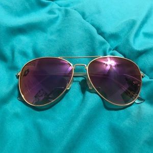purple sunglasses